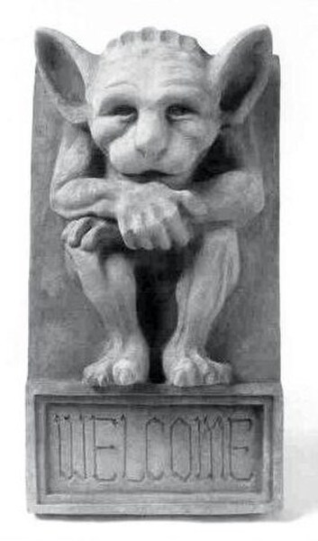 Garden Irving Gargoyle Welcome Plaque Stone Wall Hanging Statue Large